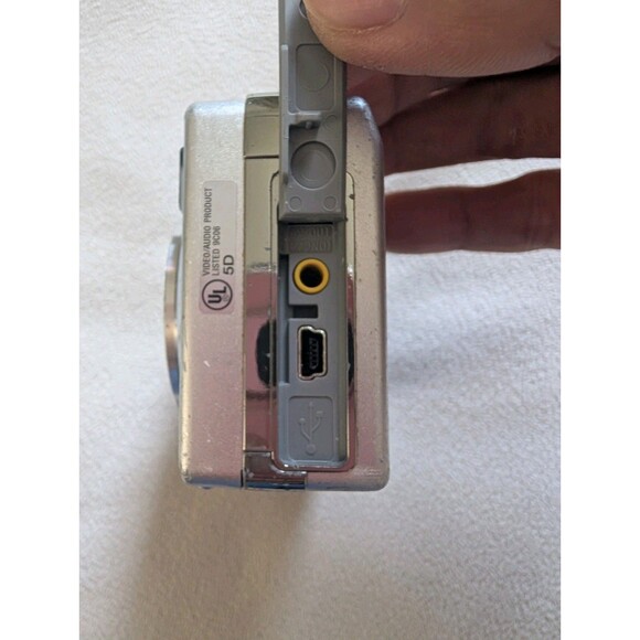 LOT of 3 Sony Cyber-Shot DSC-W7, DSC-W5, DSC-W30 Digital Cameras Carl Zeiss - Picture 10 of 16